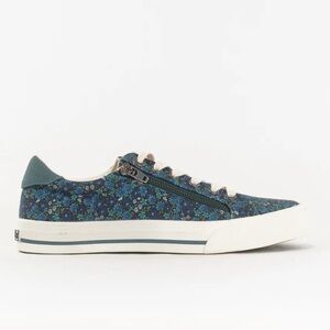 Taos Z Soul Women’s canvas sneaker. Tennis shoe. NWOT. Mint Teal Floral. 7.5